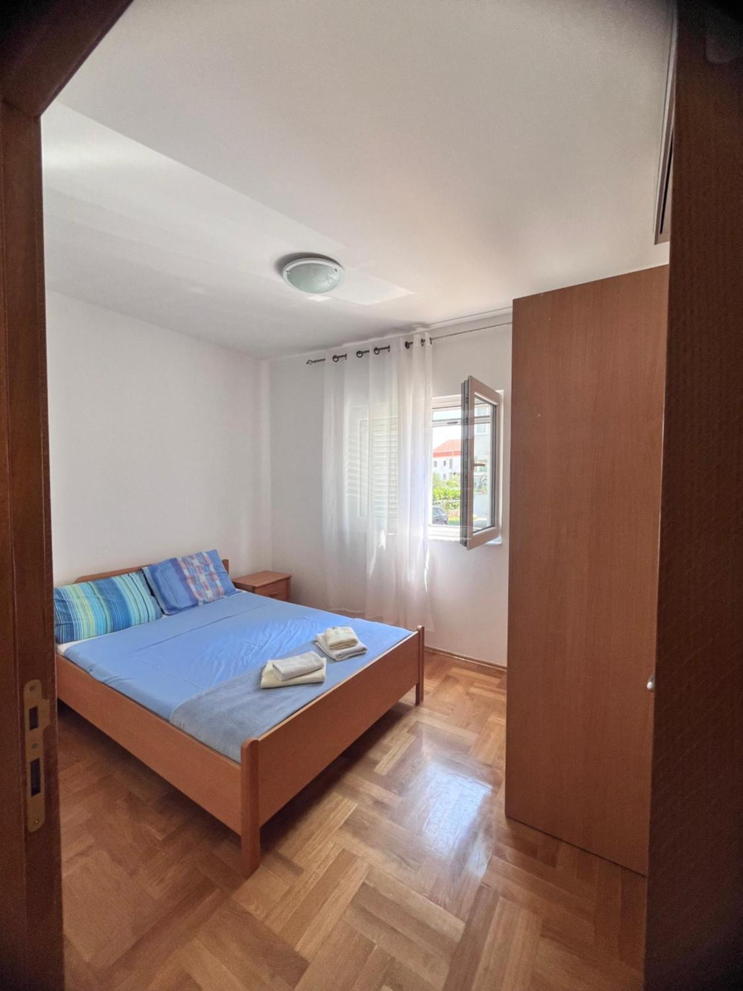טיווט Apartment Belani, Own Parking מראה חיצוני תמונה